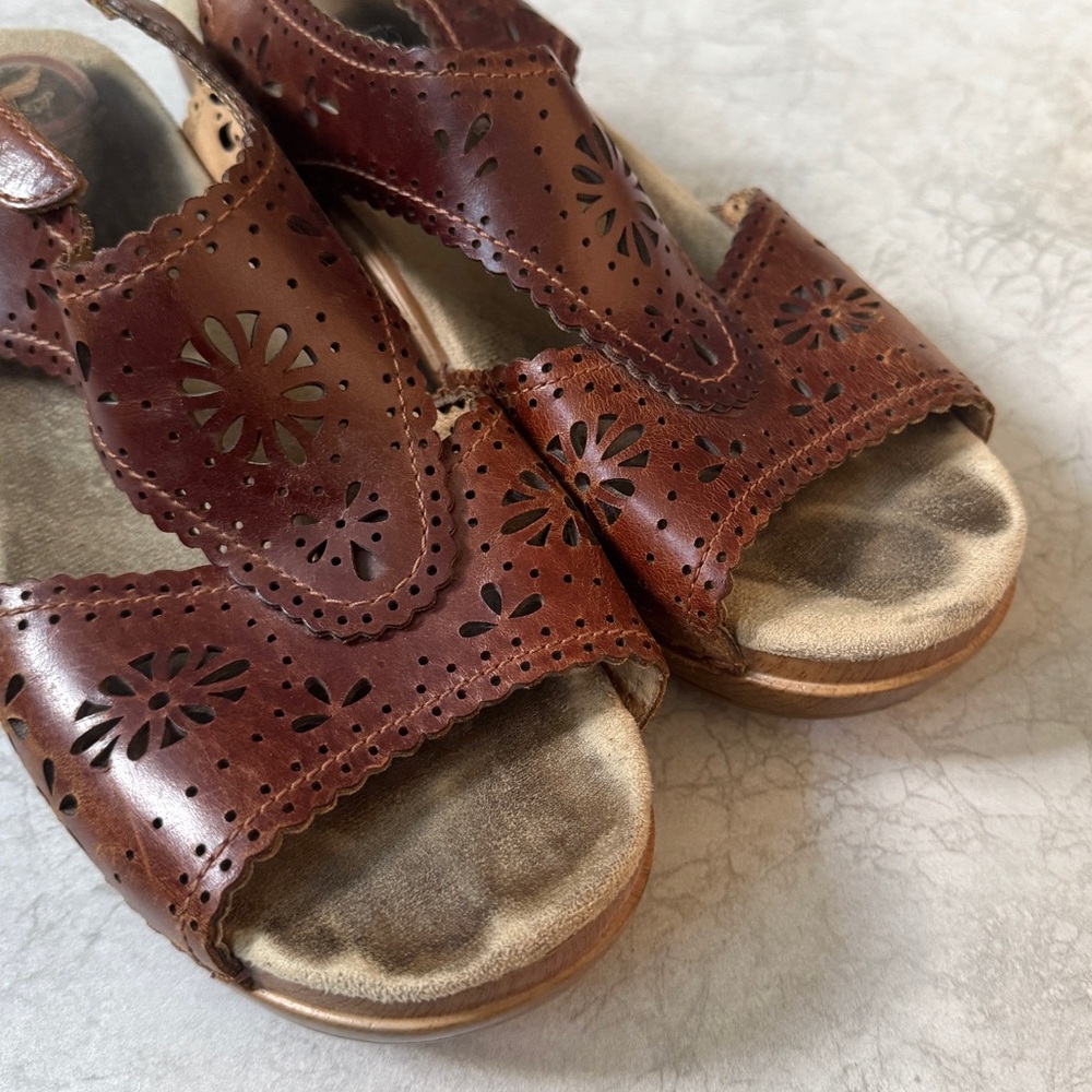 Dansko Sakura Brown Cutout Leather Slingback Block Heel Sandals CLOGS wedges 9.5 - Picture 8 of 11